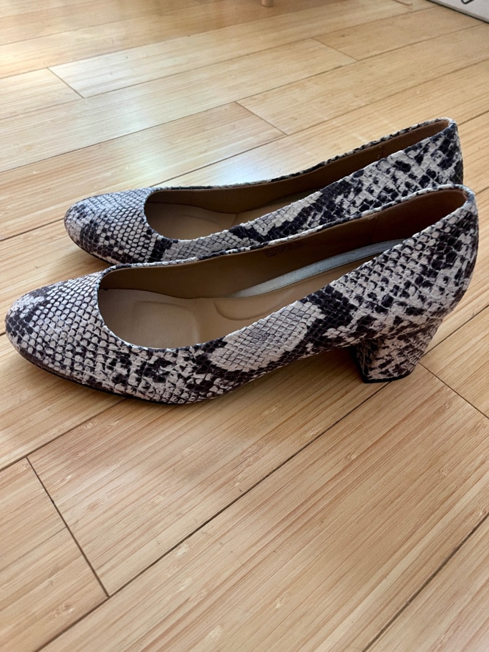 Aerosoles Eye Candy Pumps